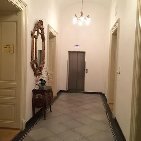 Grand Terrace Apartment